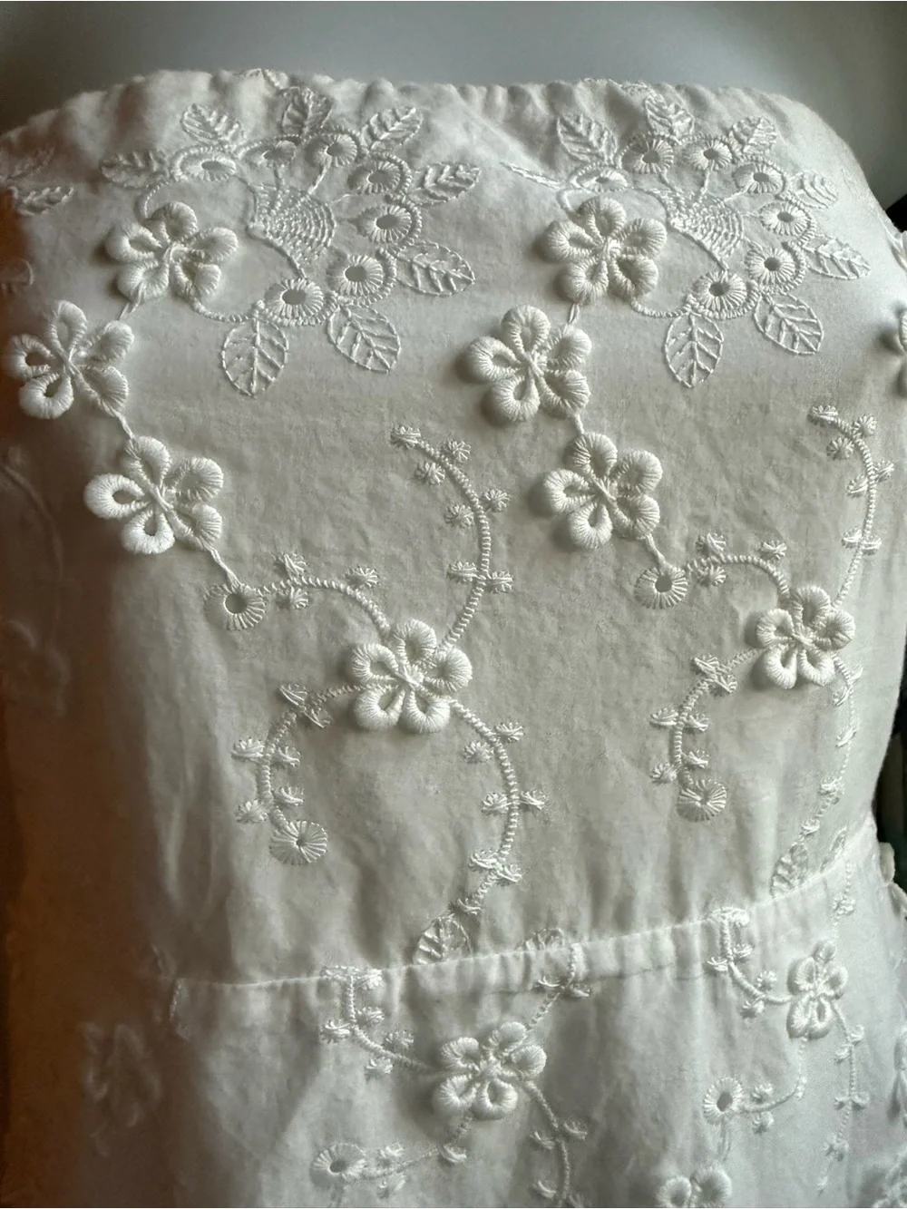 Altar’d State White Floral Appliqué Strapless Mini Dress Coquette Summer - Picture 4 of 7